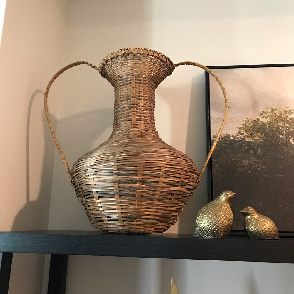 Elegant Woven Basket Vase - Brown